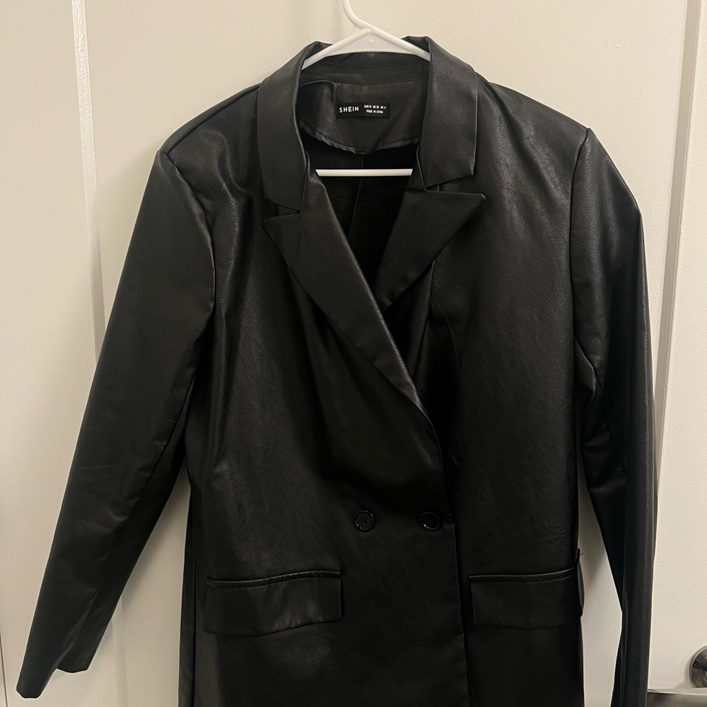 SHEIN Black Faux Leather Blazer